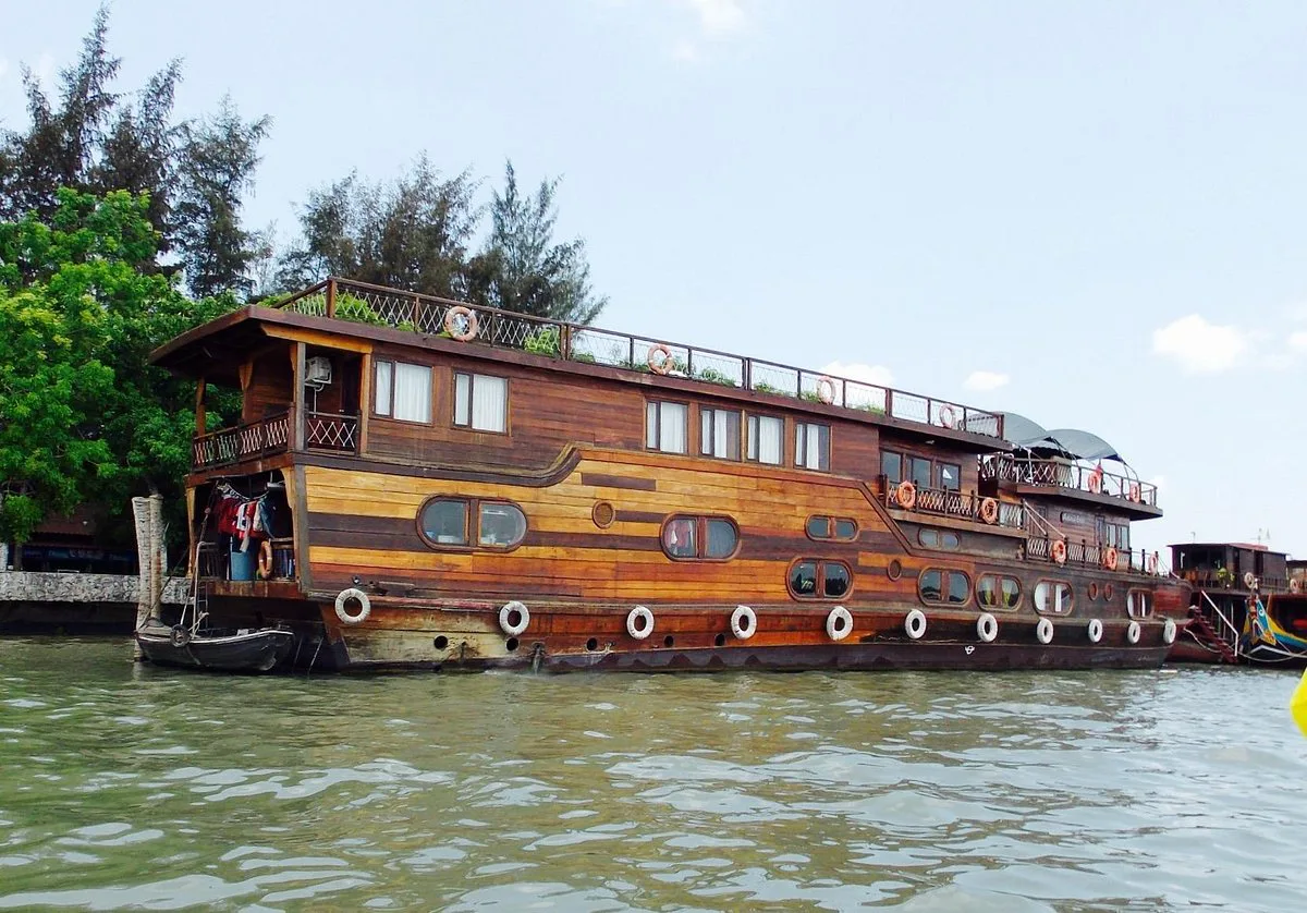 21 Best Mekong River Cruises Compared: Ships & Routes 
