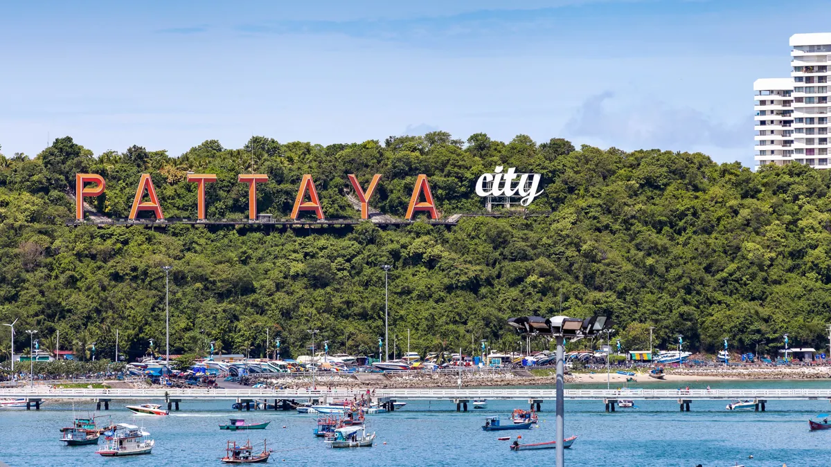 Traveling from Bangkok Airport to Pattaya by Bus: A Detailed Guide