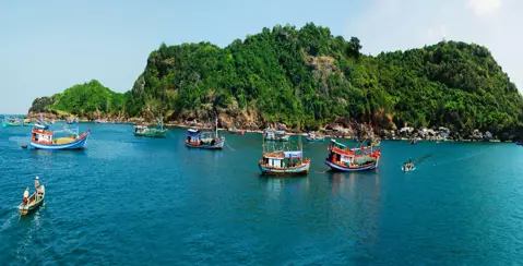 Ca Mau Floating Market: A Guide to Southern Vietnam's River Trade