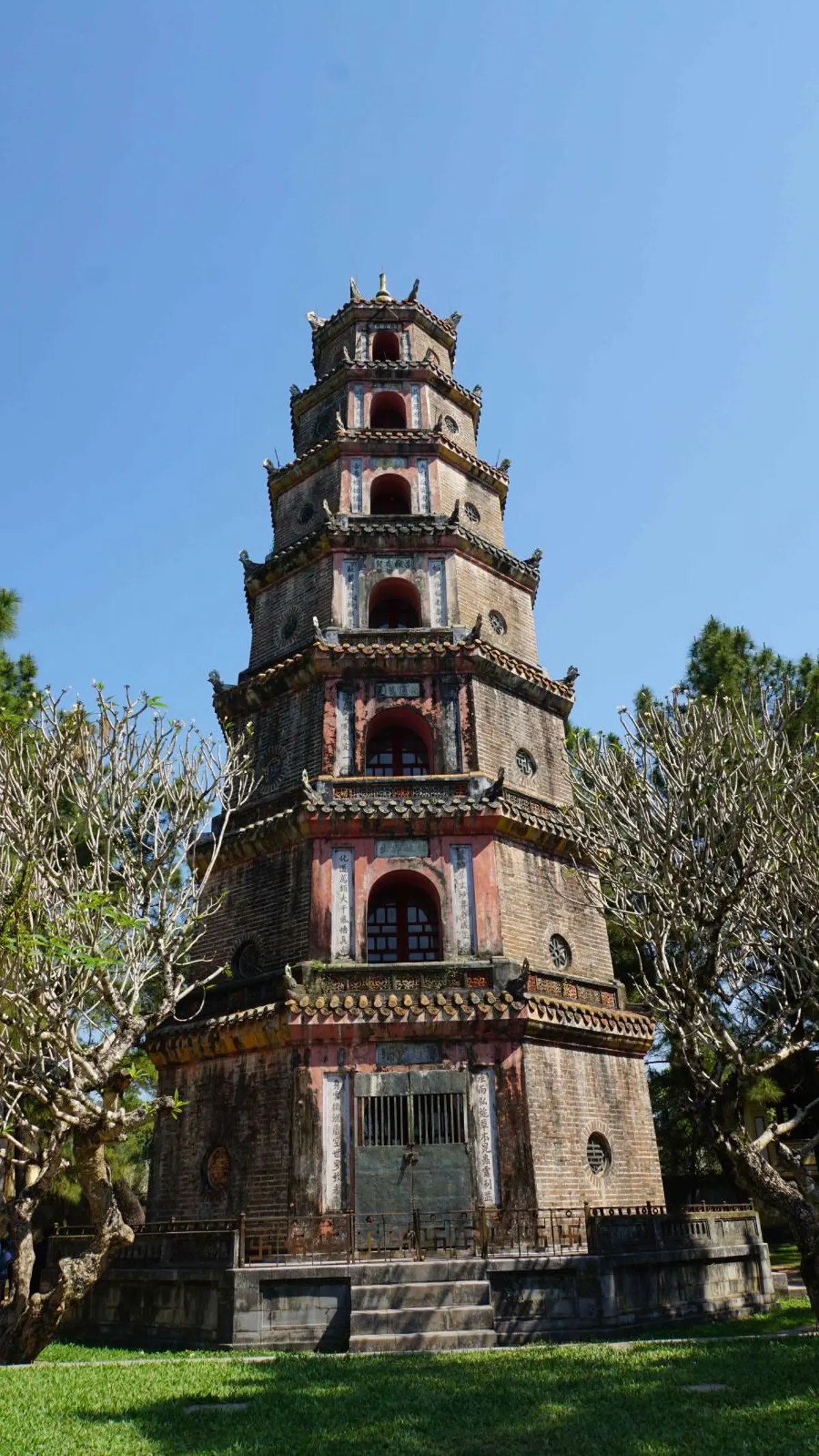 Experiencing Hue: A Guide to Traditional Cyclo Tours