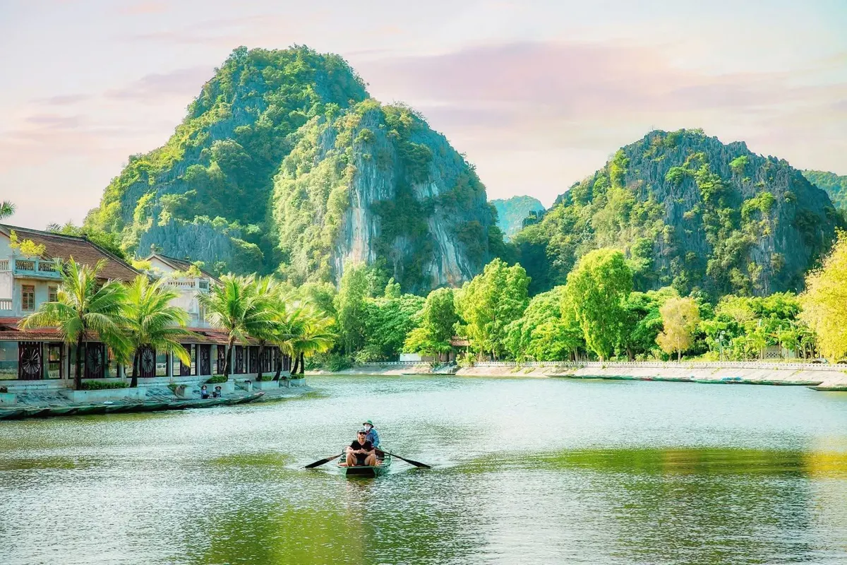 Vietnam Travel Guide: Essential Experiences for First-Time Visitors