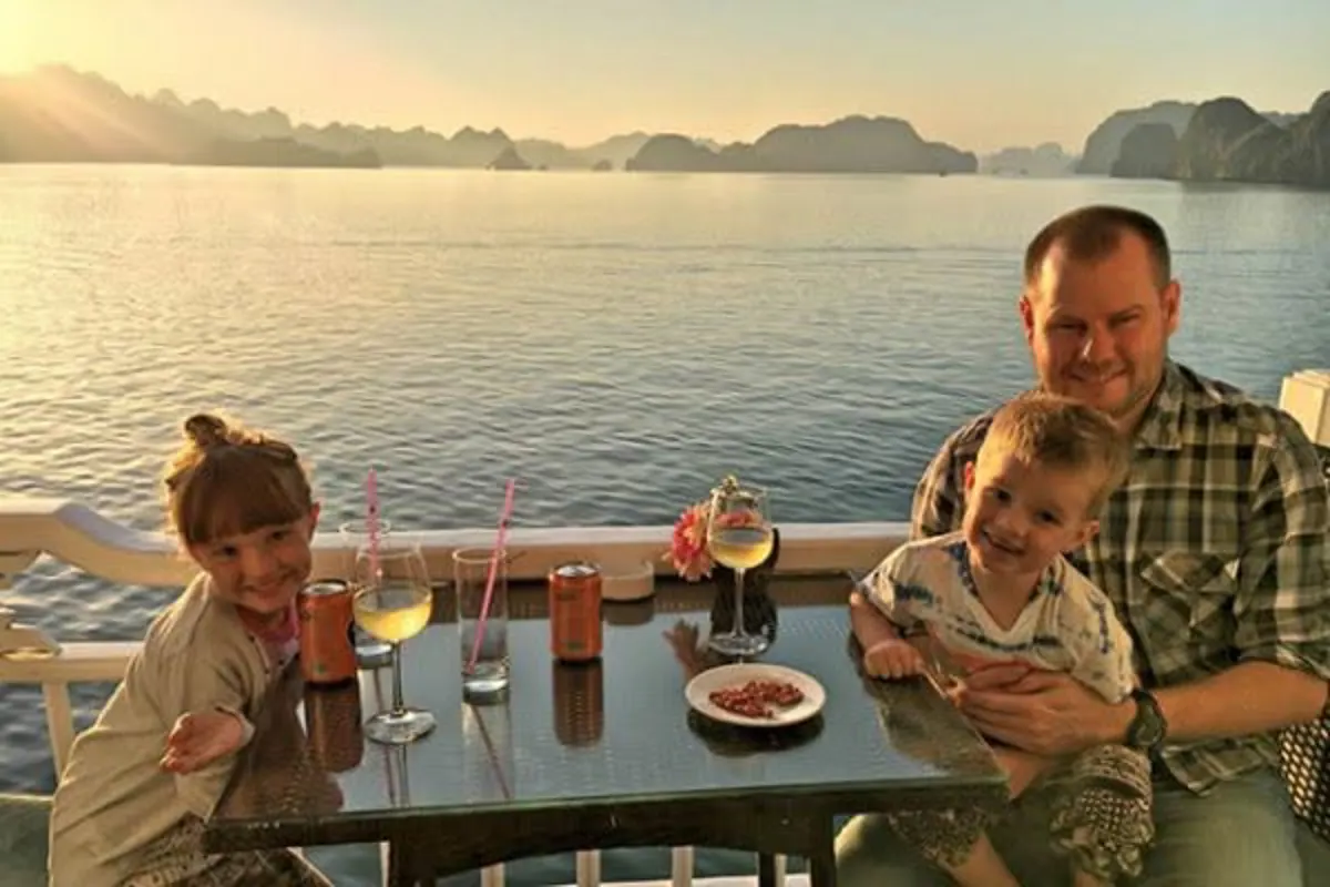 Halong Bay Cruise Wellness: Spa and Massage Services Onboard
