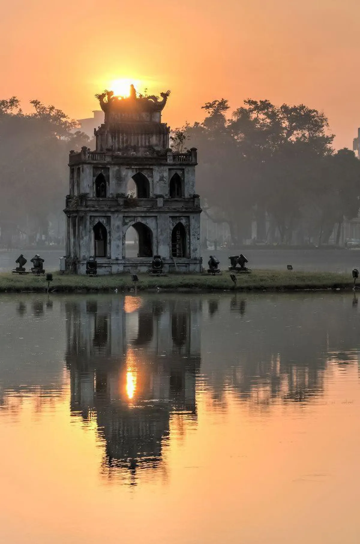 Hanoi in Autumn: A Guide to the City's Most Pleasant Season