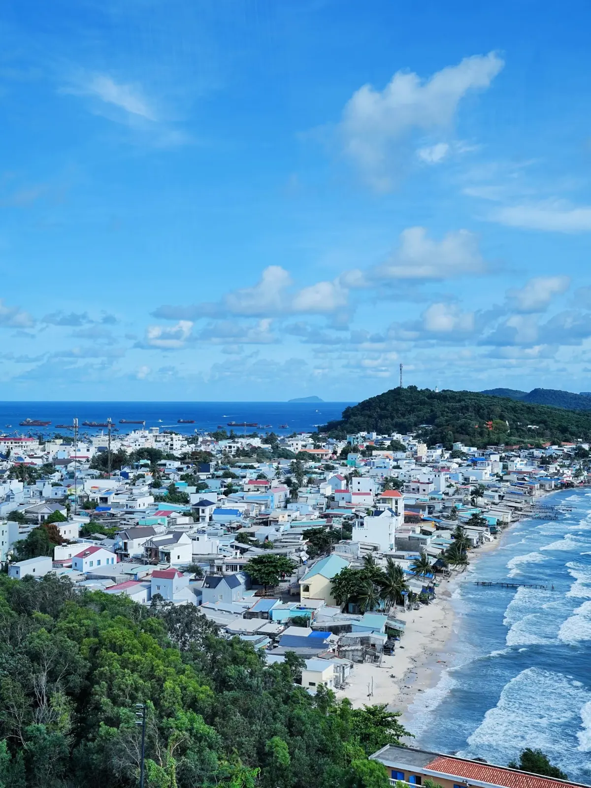 Phu Quoc Island in December: Weather Conditions and Activities