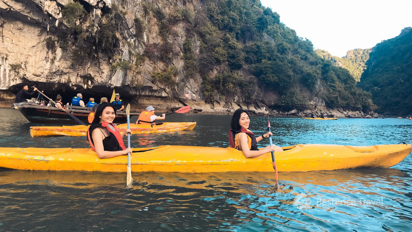 Kayaking In Lan Ha Bay