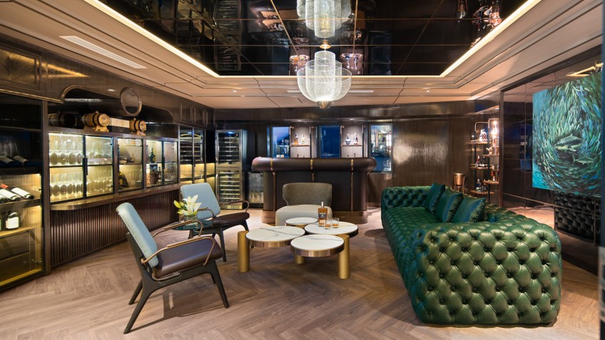 World Class Cigar & Wine Lounge
