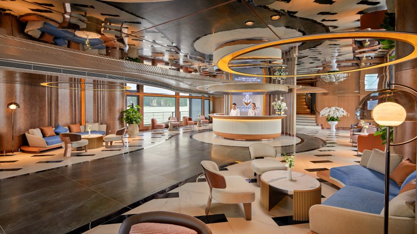 Luxury Ambiance At Lobby