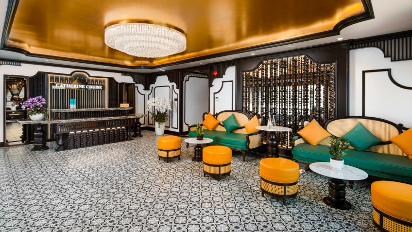 Traditional-style Reception Area