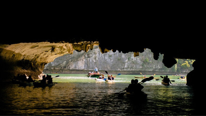 The mysterious Dark & Bright Cave
