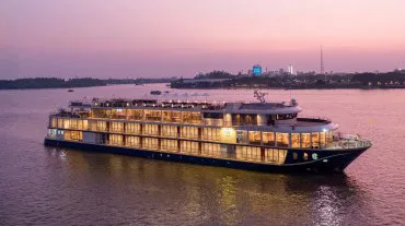 Victoria Mekong Cruise: Siem Reap to Phnom Penh (4 Days, 3 Nights)