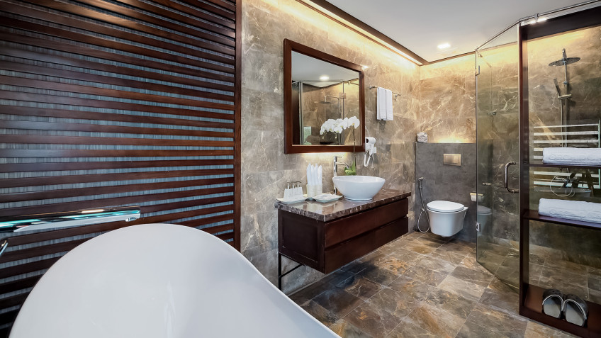 Shower enclosures fully amenities