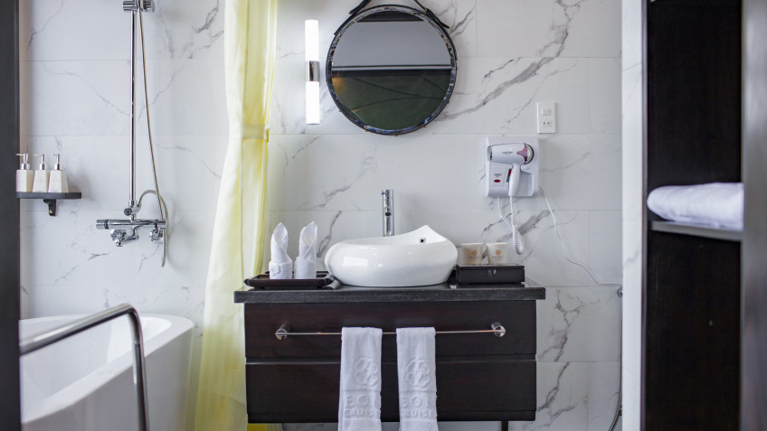 Modern Bathroom