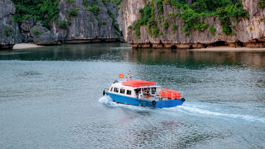 Tender Transfer Overnight Itinerary