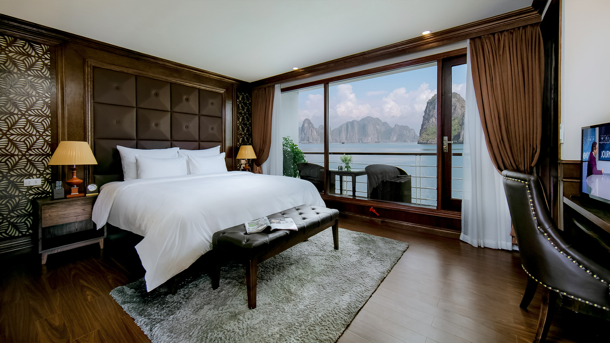 Elegance Suite Balcony