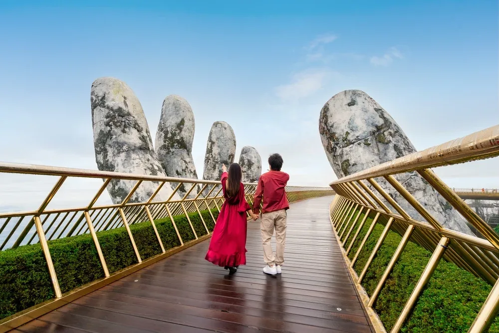 Southern & Northern Vietnam Exploration with Lan Ha Bay Cruise – 10 Days