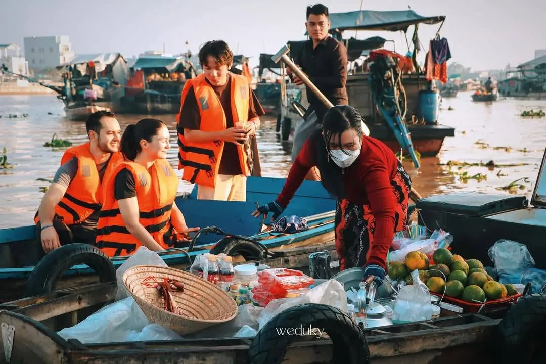 Authentic Vietnam: Southern Cities, Mekong Delta & Halong Bay – 14 Days
