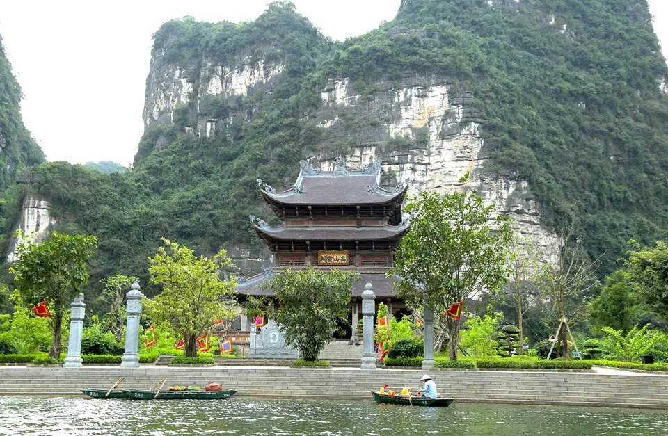 Panoramic view of Bai Dinh Pagoda complex and limestone karsts in Ninh Binh
