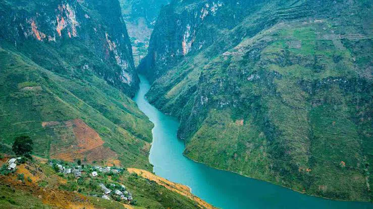 Vietnam South to North Motorbike & Cultural Immersion – 16 Days