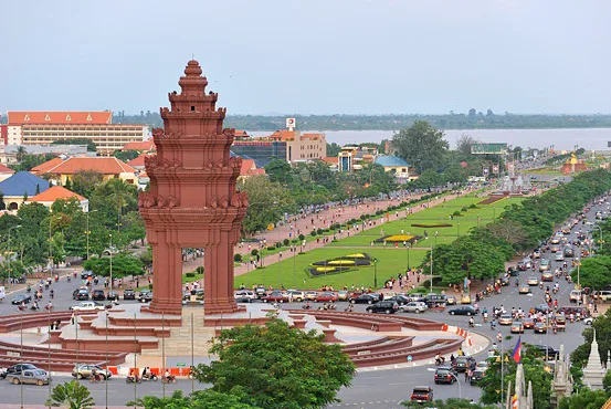 Cross-Border Mekong Delta Exploration: Phnom Penh to Ho Chi Minh City – 3 Days