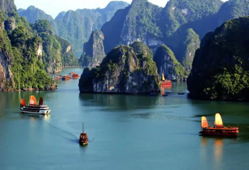 Northern Vietnam Culture & Scenery: Hanoi, Sapa & Ha Long Bay – 7 Days